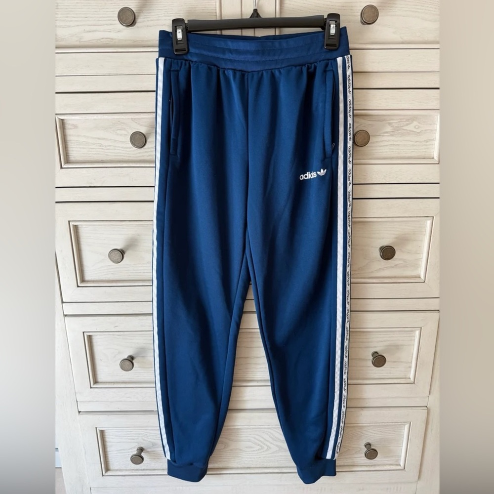 ADIDAS ORIGINALS ADICOLOR CLASSICS SST
TRACK PANTS WITH WHITE LOGO XL YOUTH - Picture 2 of 9